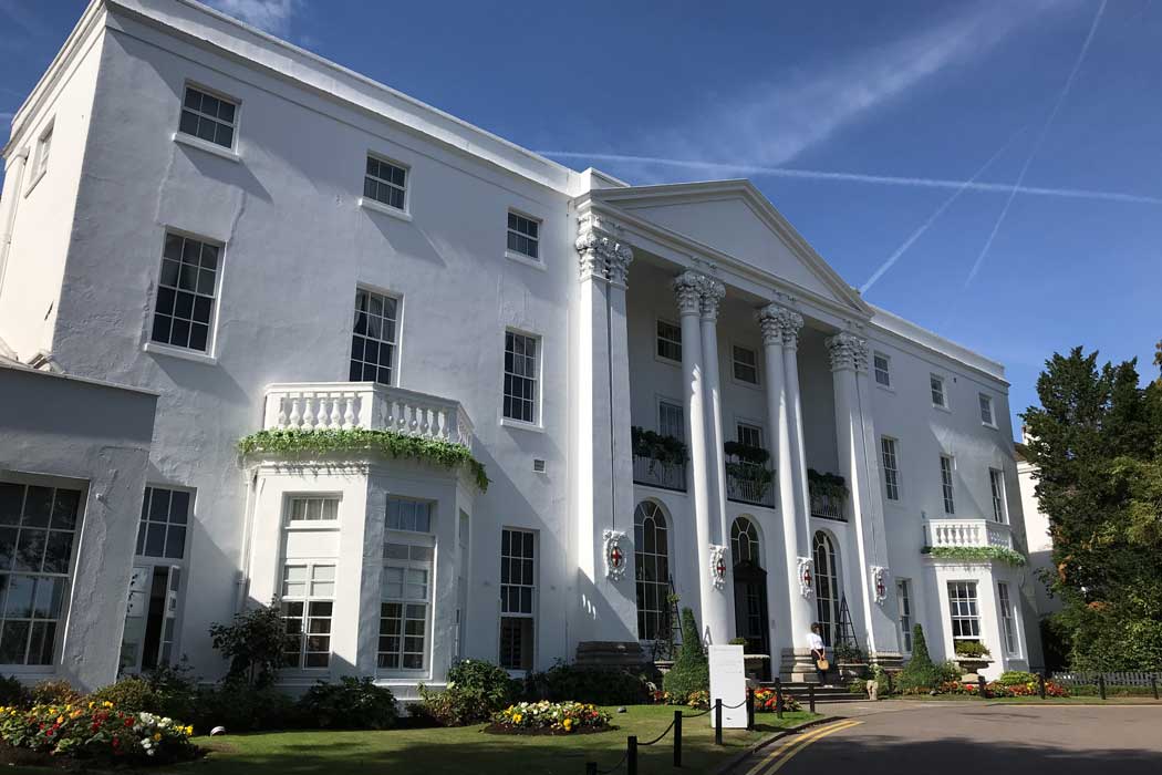 The White House at De Vere Beaumont Estate hotel near Windsor, Berkshire (Photo: Richard Humphrey [CC BY-SA 2.0])