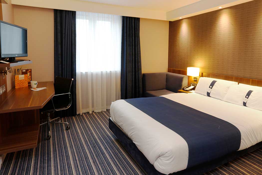 A standard guest room at the Holiday Inn Express Windsor. (Photo: IHG)