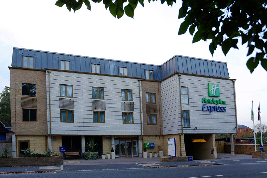 The Holiday Inn Express Windsor is a modern hotel around a 10-minute walk south of the town centre. (Photo: IHG)