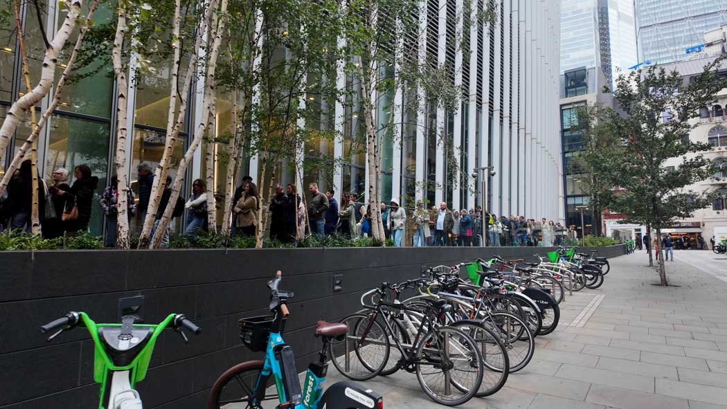 Even with a ticket booked three weeks in advance, you should expect to queue to get in. (Photo © 2025 Rover Media)