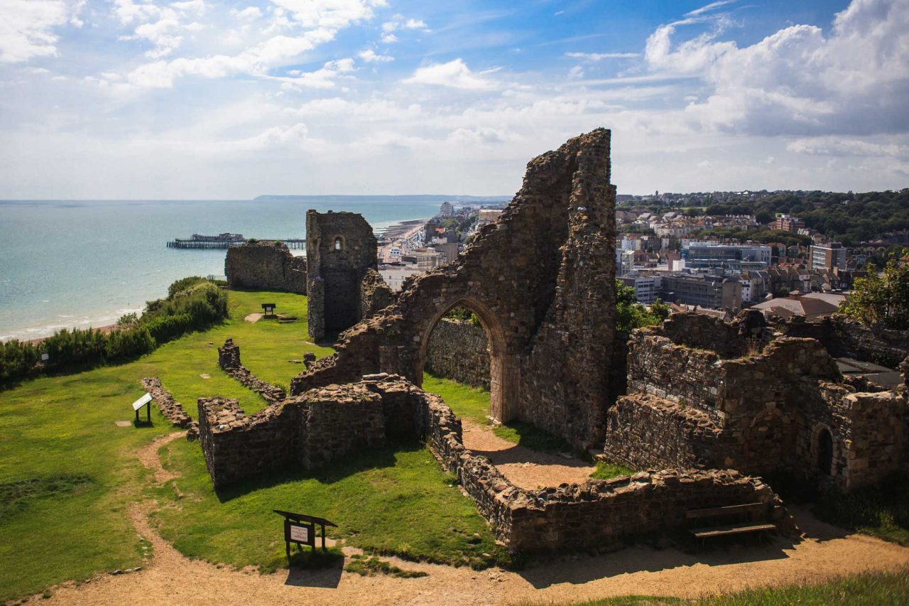 Hastings Castle in Hastings, East Sussex (Photo: Kreepin Deth [CC BY-SA 3.0])