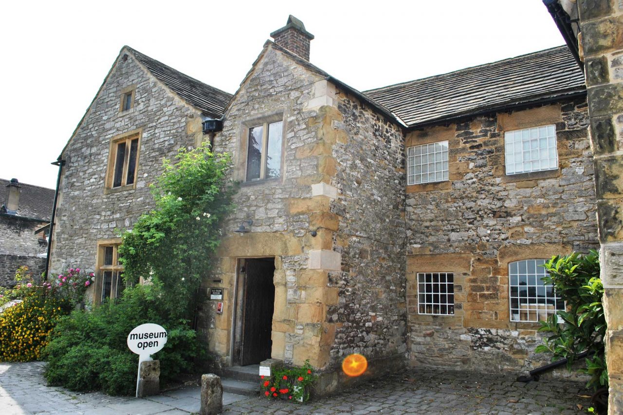 The Old House Museum in Bakewell, Derbyshire (Photo: Elisa.rolle [CC BY-SA 4.0])