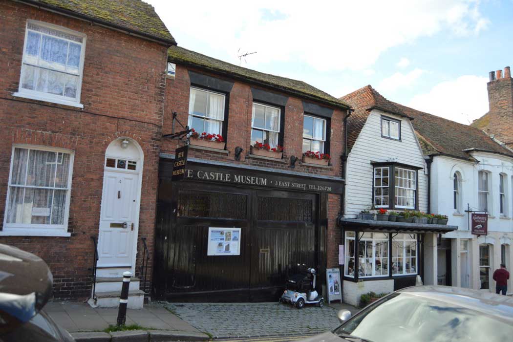 Rye Castle Museum on East Street in Rye, East Sussex (Photo: N Chadwick [CC BY-SA 2.0])