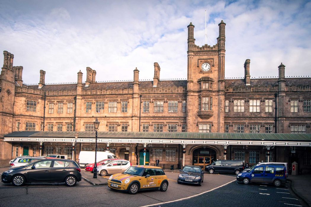 Shrewsbury railway station in Shrewsbury | englandrover.com