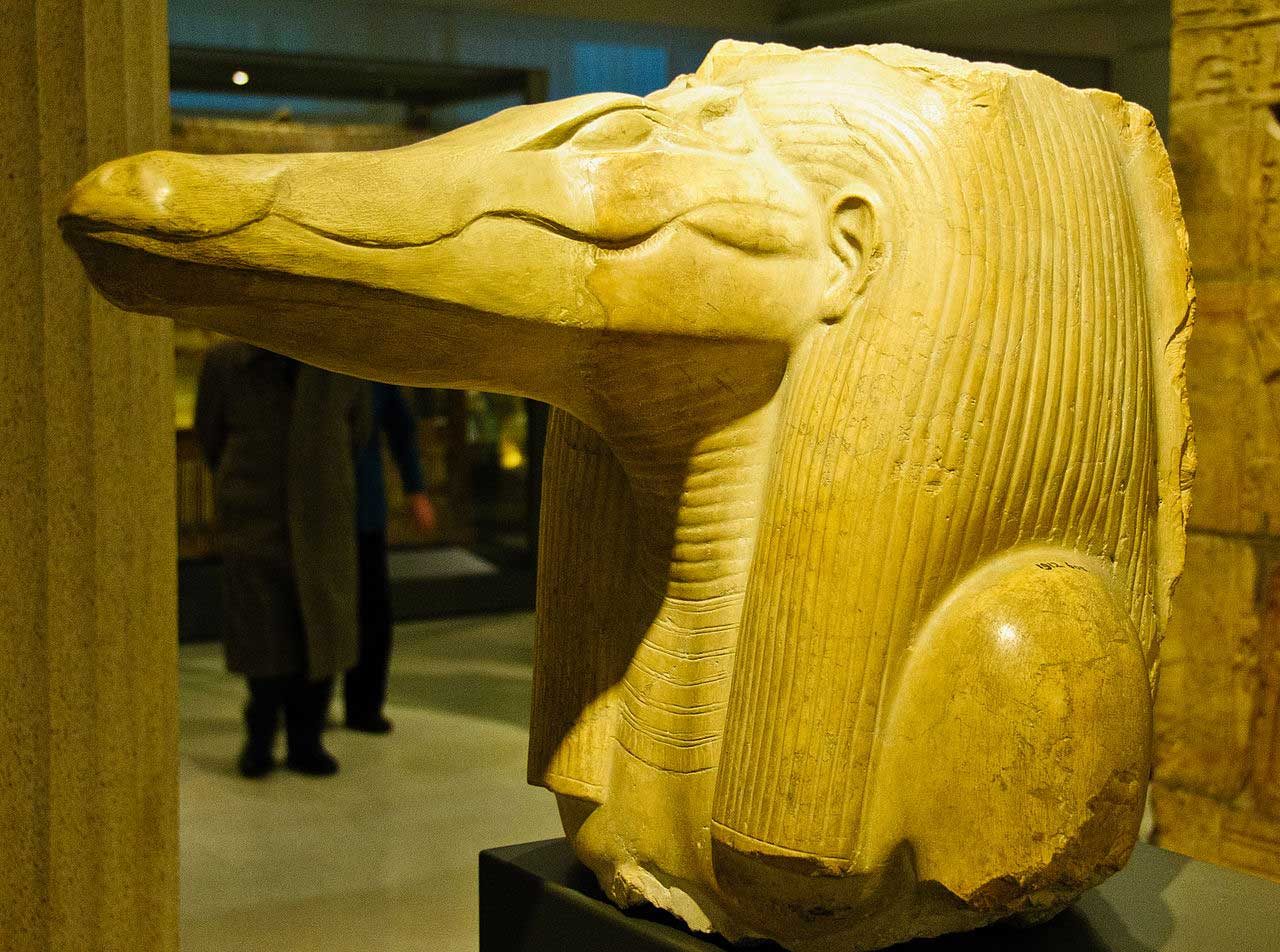 Statue of Sobek, the crocodile god, from the pyramid temple of Amenemhat III in the Ashmolean Museum in Oxford (Photo: Graeme Churchyard [CC BY-SA 2.0])