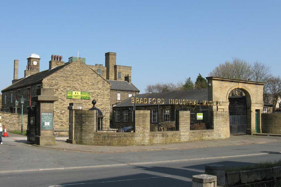 Entrance to the Bradford Industrial Museum in Bradford, West Yorkshire (Photo: John Yeadon [CC BY-SA 3.0])