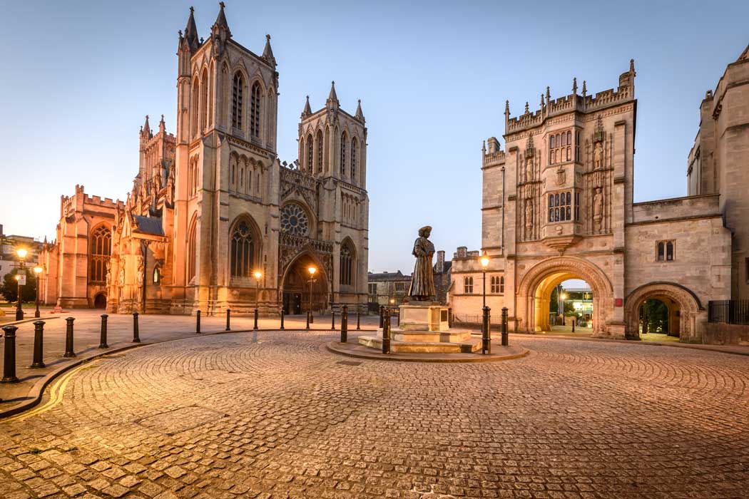 Bristol Cathedral is next to College Green and the Bristol Central Library at the western end of the city centre. 