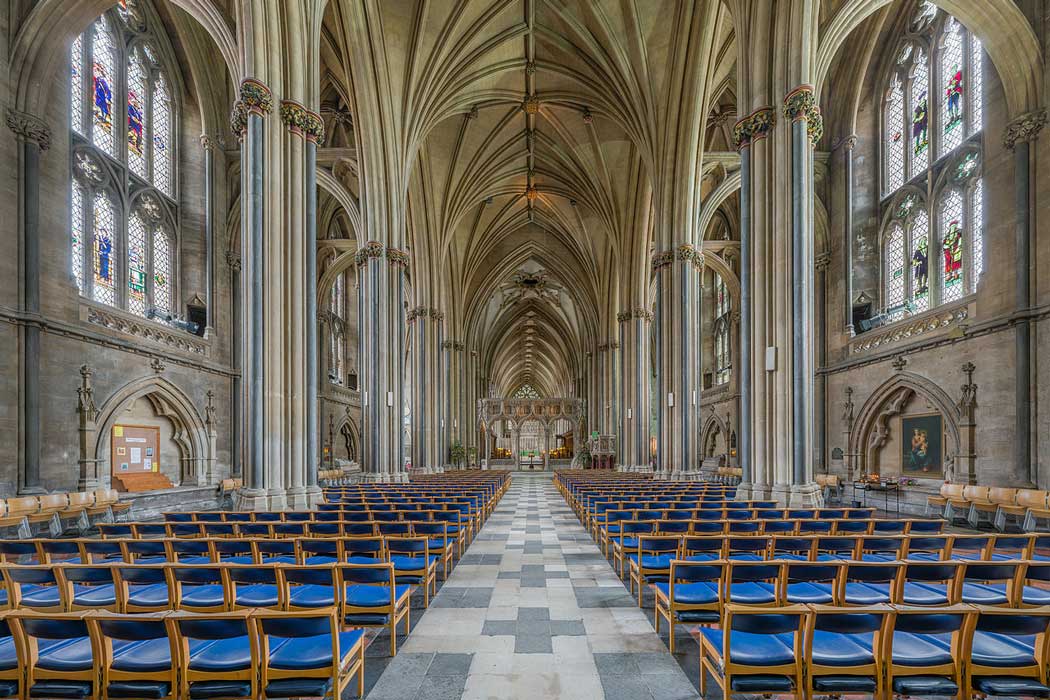 The nave of Bristol Cathedral looking east towards the high altar and choir. (Photo by David Iliff. Licence: [CC BY-SA 3.0])