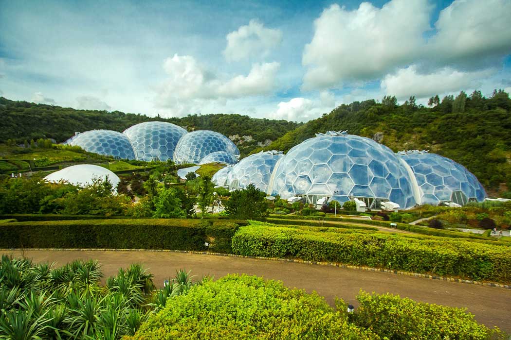 The biomes at the Eden Project (Image by Roman Grac from Pixabay)