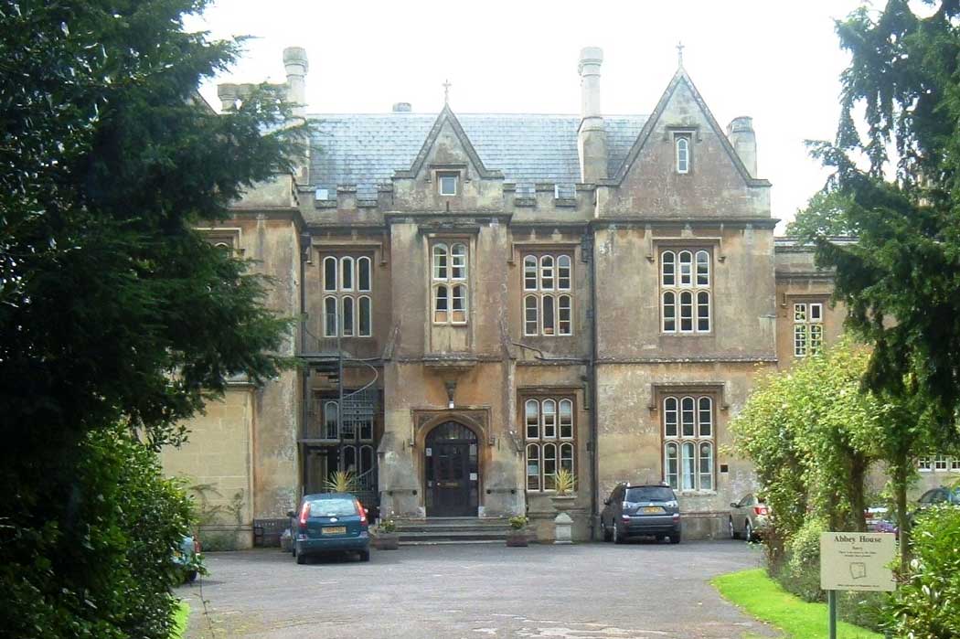 Abbey House was used by the Diocese of Bath and Wells until as recently as 2018. 