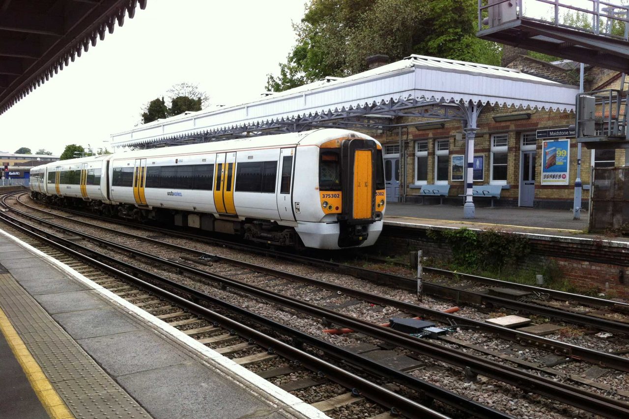 Maidstone West railway station in Maidstone, Kent (Photo: Class466custon [CC BY-SA 3.0])