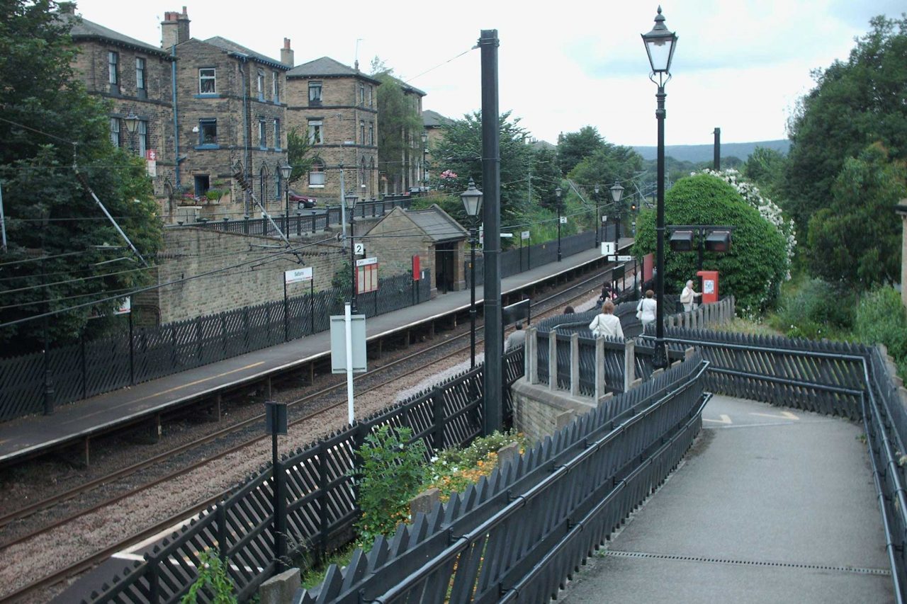 Saltaire railway station in Saltaire, West Yorkshire (Photo: Ian Kirk [CC BY-SA 2.5])