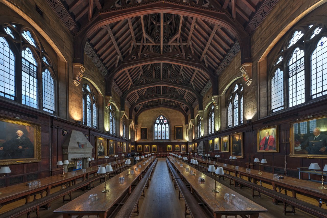 The dining hall at Balliol College at the University of Oxford (Photo: David Iliff [CC BY-SA 3.0])