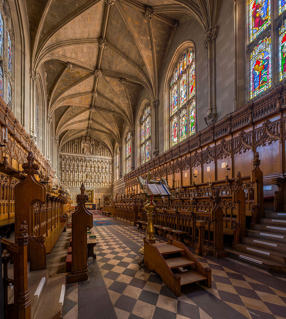 The interior of the chapel at Magdalen College at the University of Oxford (Photo: David Iliff [CC BY-SA 3.0])