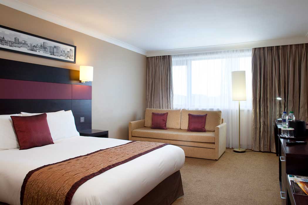 A double room at the Manchester Airport Crowne Plaza hotel. (Photo: IHG)