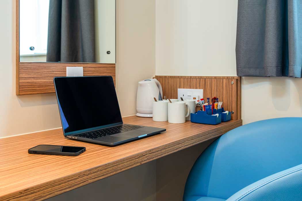 Rooms have a work desk and tea and coffee making facilities. (Photo: ALL – Accor Live Limitless)