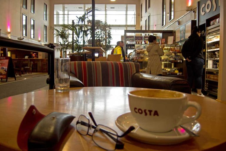 Premier Inn London Heathrow Airport (Bath Road) hotel