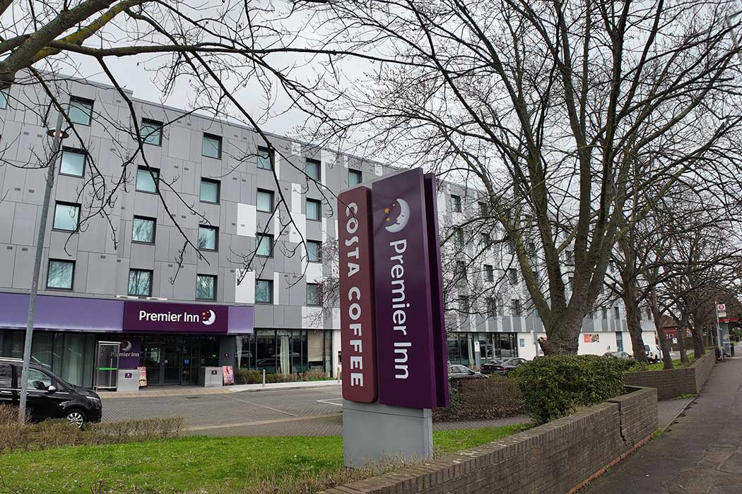 The Premier Inn London Heathrow Airport Terminal 5 hotel is not particularly close to Terminal 5 but it is still the better located of the two Premier Inn hotels on Bath Road. (Photo © 2024 Rover Media Pty Ltd)