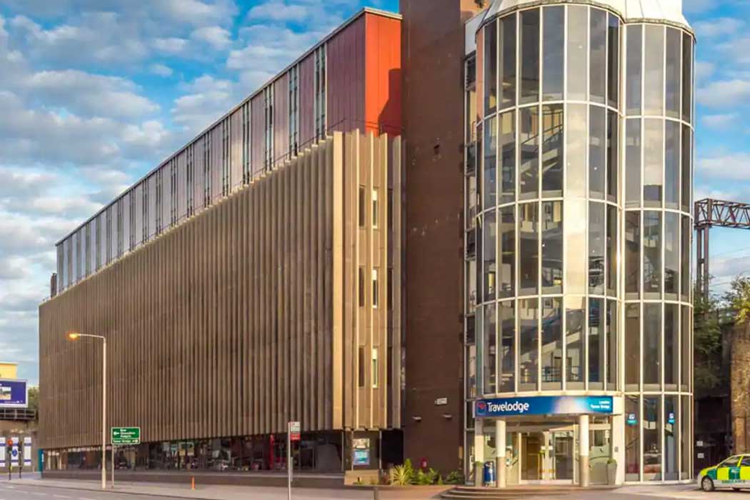 The Travelodge London Central Tower Bridge hotel is a centrally-located budget hotel within easy walking distance to the Tower of London, Tower Bridge and most points of interest in The City. (Photo © Travelodge)