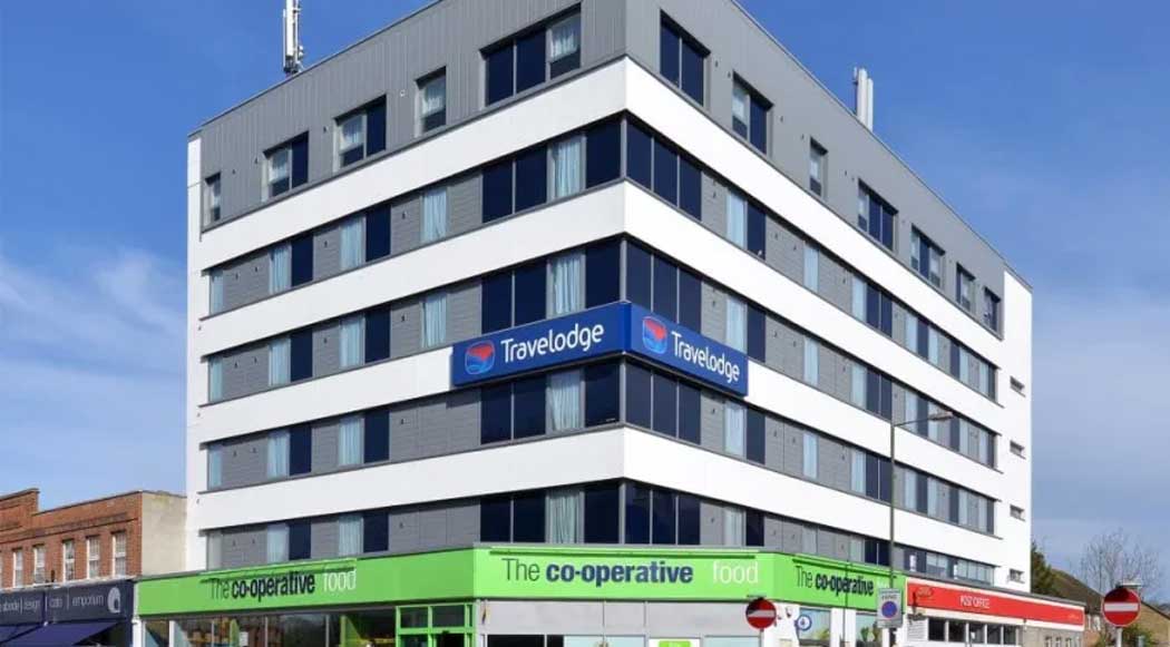 The Travelodge London Raynes Park hotel is a good value hotel south of Wimbledon in London’s southwestern suburbs. It has excellent transport connections making it easy to get in and out of central London. (Photo: Travelodge)