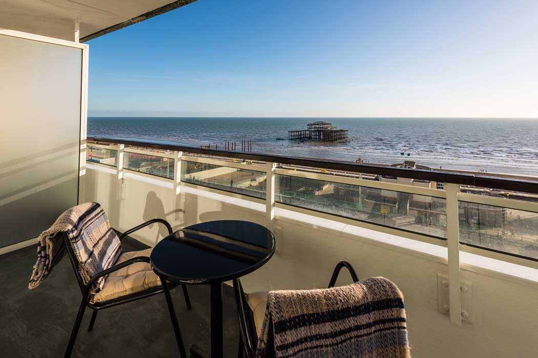 The seafront location ensures that many of the rooms have spectacular sea views. (Photo: IHG)