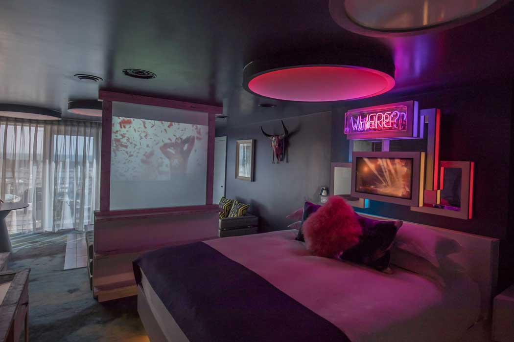 The Insomnia Marina Suite at the Malmaison Brighton Hotel. Not all suites at the Malmaison Brighton are the same and the Insomnia Suite has a very different feel to the Del Mar Suite.