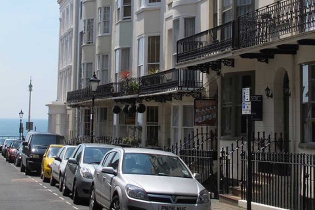 Paskins Townhouse hotel in Brighton, East Sussex (Photo: Mike Quinn [CC BY-SA 2.0])