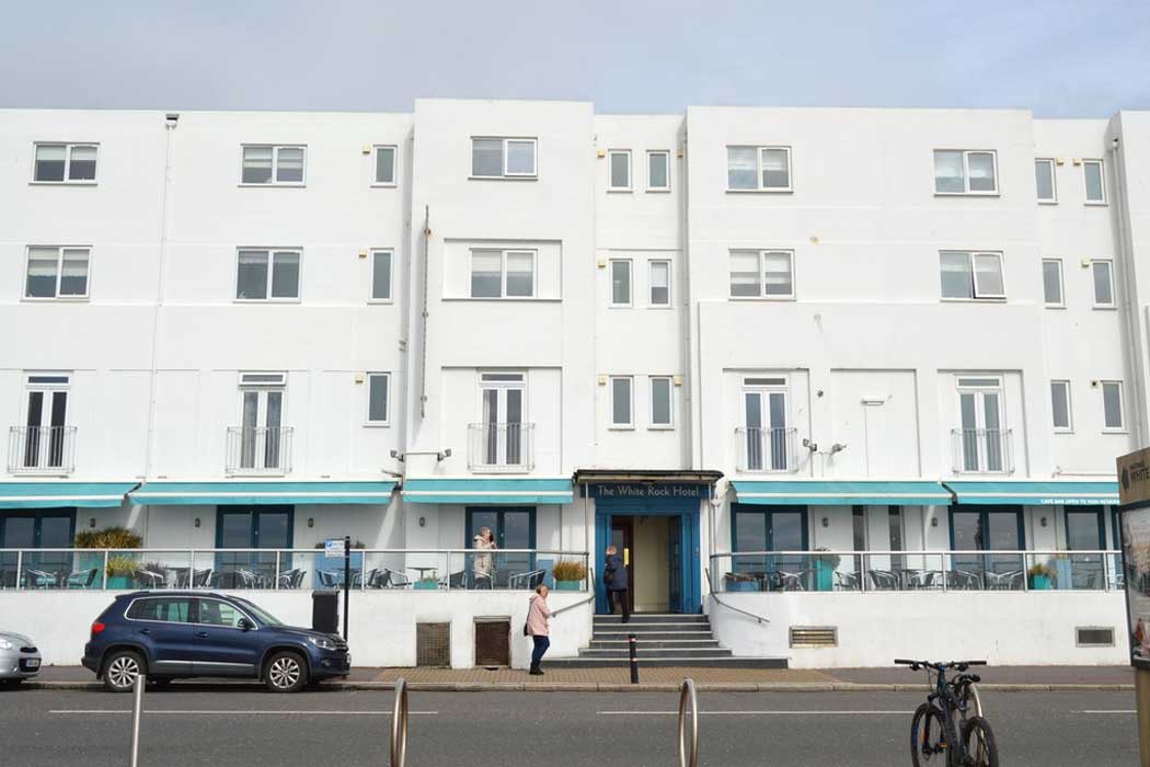 The White Rock Hotel in Hastings, East Sussex (Photo: N Chadwick [CC BY-SA 2.0])