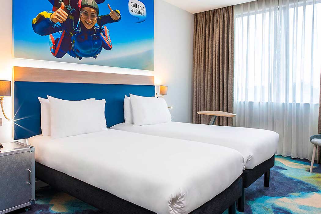 A twin room at the ibis Styles London Heathrow Airport hotel. (Photo: ALL – Accor Live Limitless)