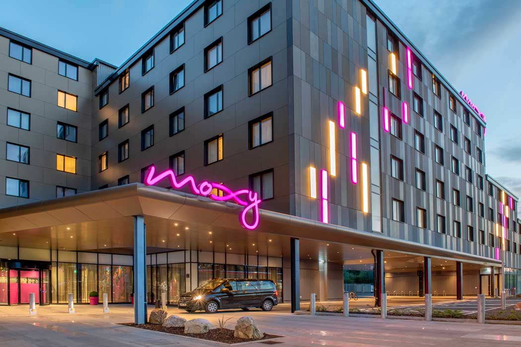 The Moxy London Heathrow Airport is a large hotel that targets the younger millennial demographic and it has an ambience more in line with a high-end hostel than a budget airport hotel. (Photo: Marriott)