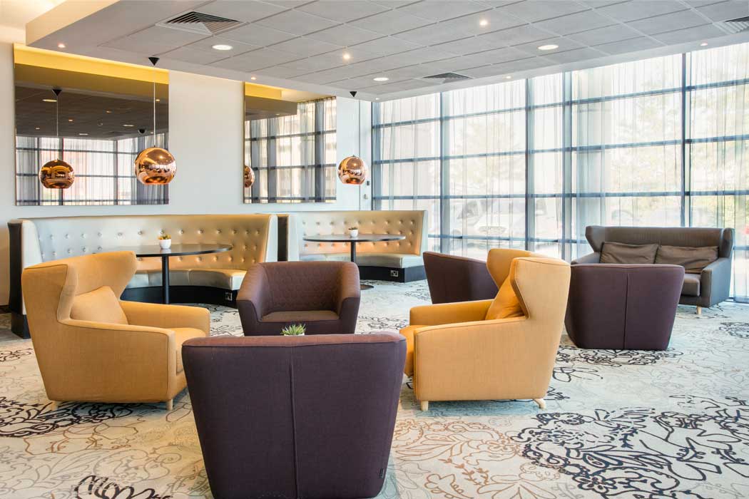 The lounge in the hotel lobby. (Photo: IHG)
