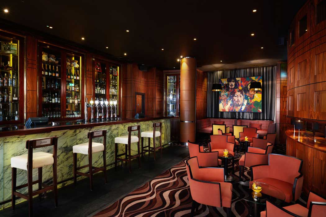 Bar Four is the hotel’s cosy cocktail bar. (Photo: Millennium Hotels and Resorts)