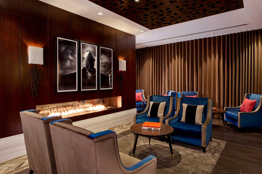Guests staying in club rooms as well as Platinum Elite (and higher) members of the Marriott Bonvoy loyalty programme have access to the hotel’s Club Lounge, which includes complimentary drinks and snacks. (Photo: Marriott)