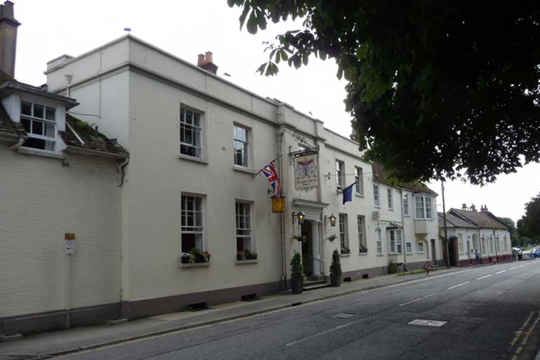 The Antrobus Hotel (formerly the Antrobus Arms Hotel) is a 17th-century coaching inn in Amesbury’s town centre that is famously the place where the Beatles stayed whilst filming Help on Salisbury Plain. (Photo: Chris Talbot [CC BY-SA 2.0])
