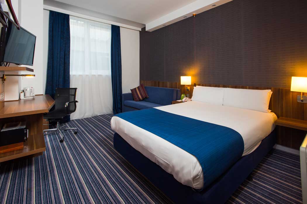 A double room at the Holiday Inn Express London-Wimbledon South hotel. (Photo: IHG)