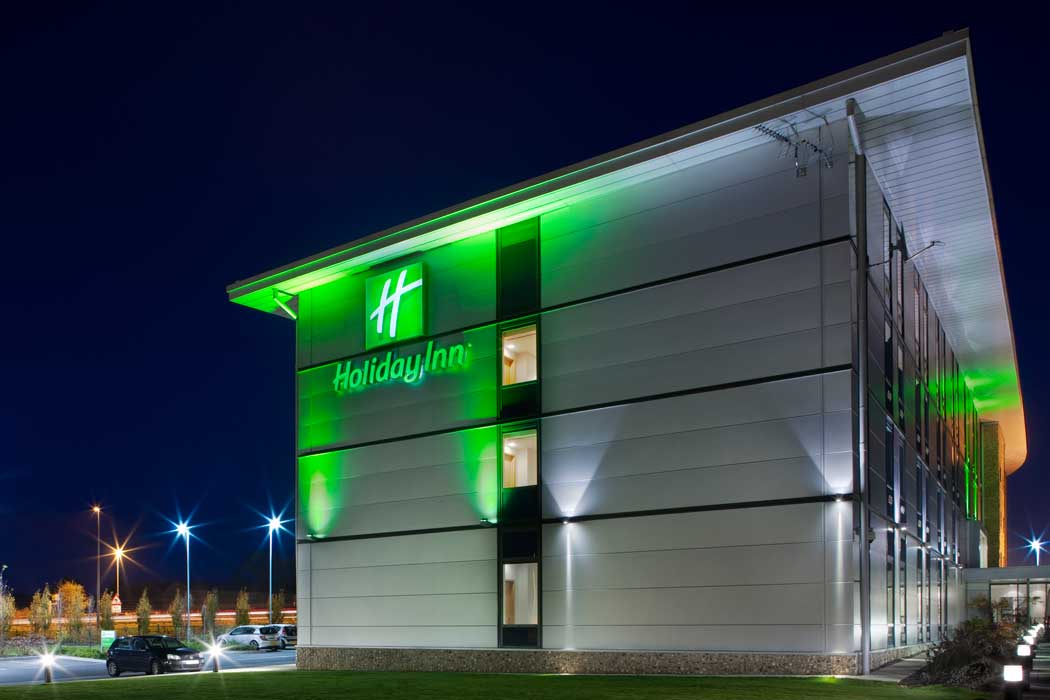 The Holiday Inn Salisbury Stonehenge is a modern hotel in the Solstice Park area on the outskirts of Amesbury, just off the A303. (Photo: IHG)