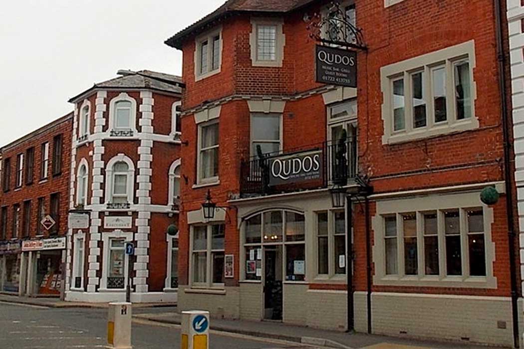 Qudos is a small hotel in a Victorian-era building at the northern edge of Salisbury's city centre. (Photo: Jaggery [CC BY-SA 2.0])