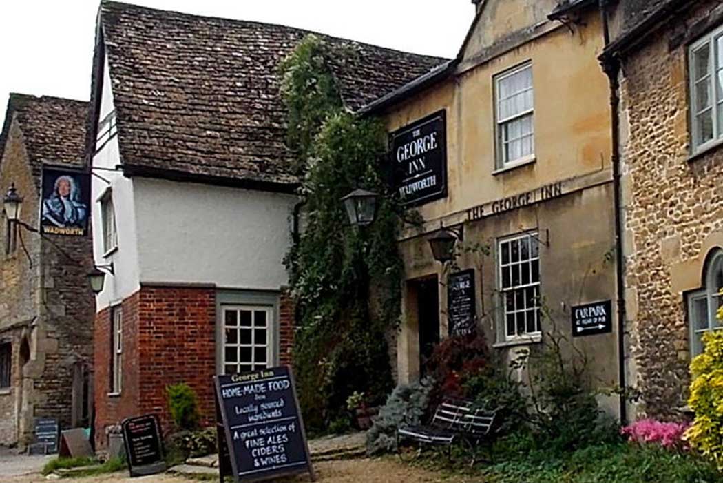 Dating from 1361, The George Inn is the oldest pub in Lacock. With only two guest rooms it is a charming accommodation option. (Photo: Jaggery [CC BY-SA 2.0])