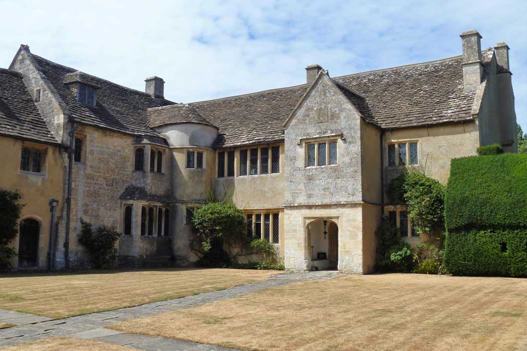 The 15th-century Westwood Manor is just a few kilometres outside Bradford on Avon. It is open to the public three days a week between April and September. (Photo: Michael Dibb [CC BY-SA 2.0])