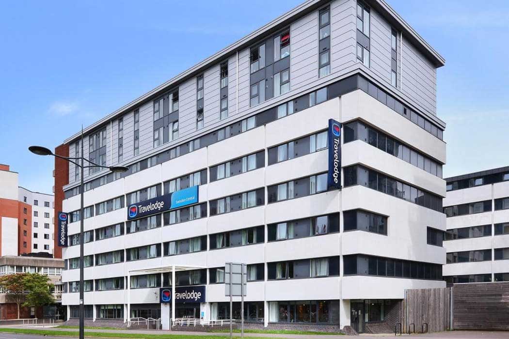 The Travelodge Swindon Central is on the edge of Swindon’s town centre and most points of interest in the town centre are no more than a five–10-minute walk away. (Photo © Travelodge)