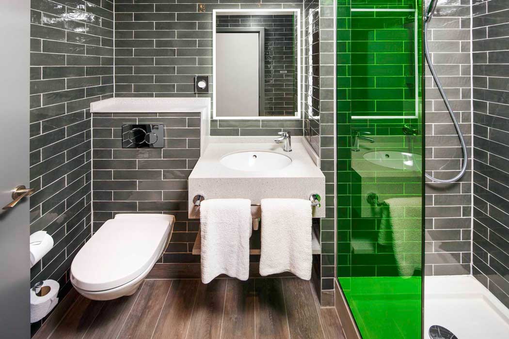 All rooms at the ibis Styles London Ealing hotel have modern en suite bathrooms. (Photo: ALL – Accor Live Limitless)