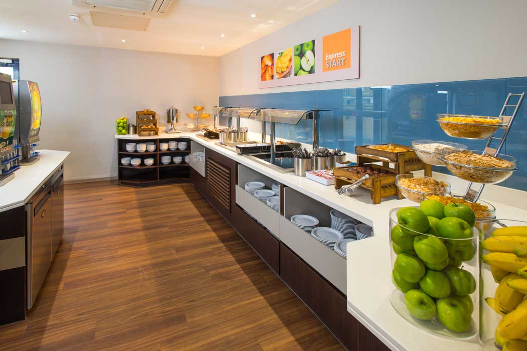 An Express Start breakfast is included in your room rate. (Photo: IHG) 