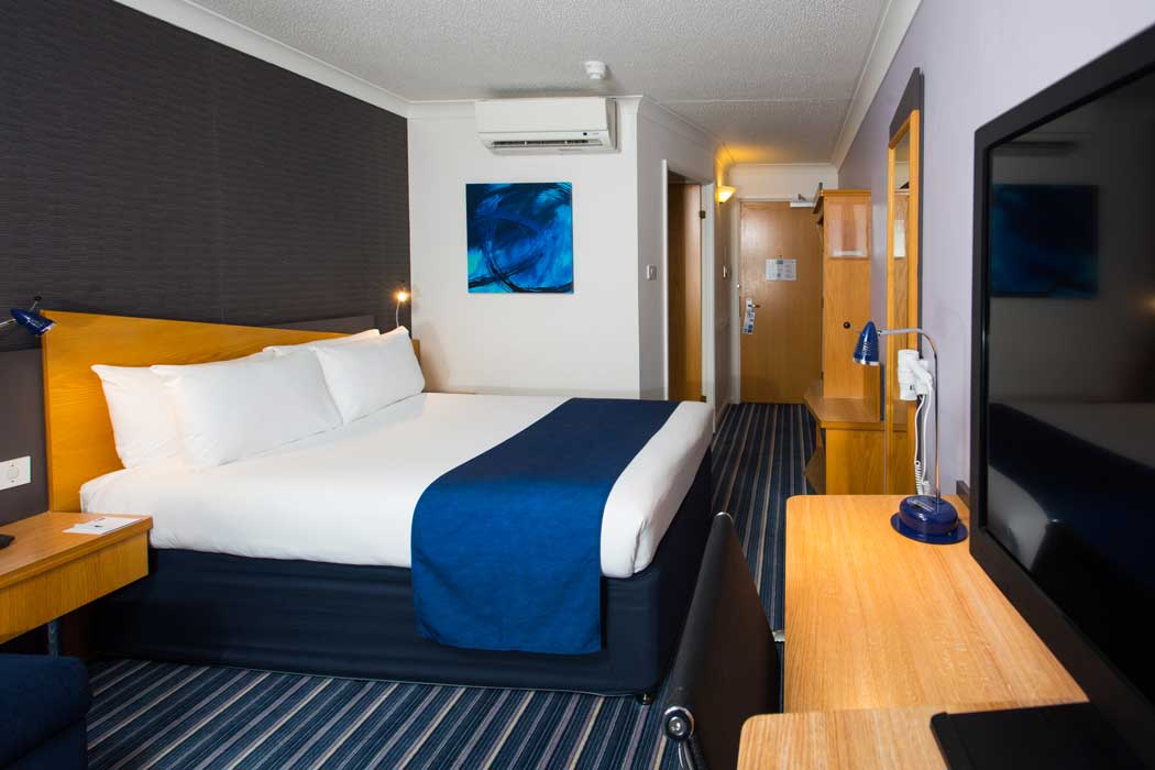 A double room at the Holiday Inn Express London Wandsworth hotel. (Photo: IHG)