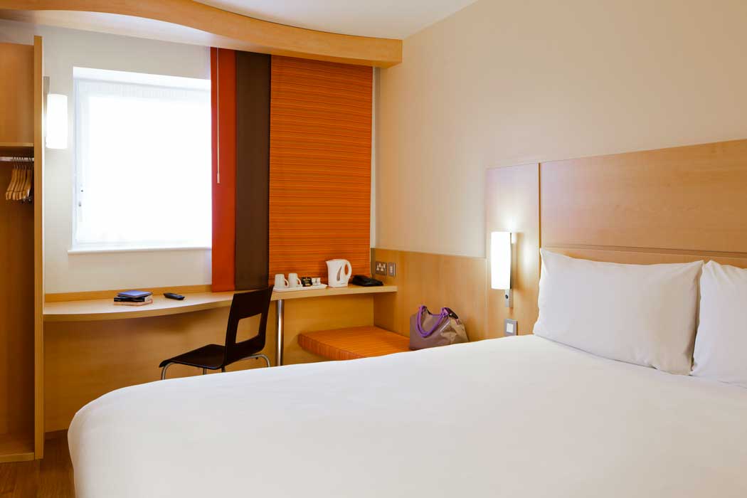 A double room at the ibis London Shepherds Bush-Hammersmith hotel. (Photo: ALL – Accor Live Limitless)