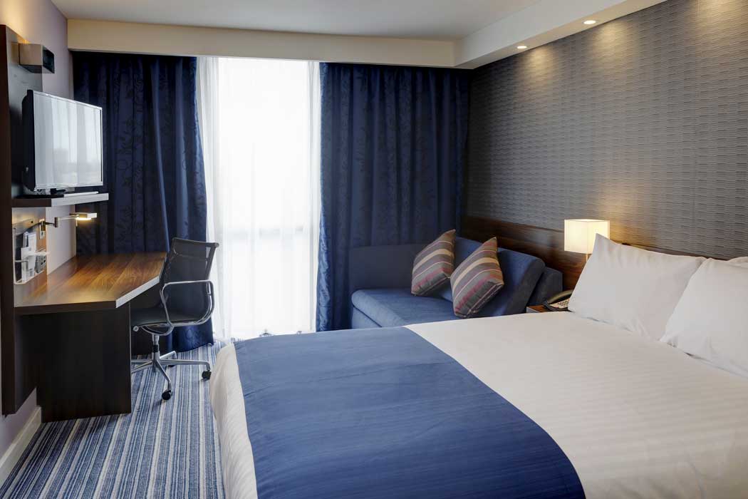 A standard double room at the Holiday Inn Express London ExCeL. (Photo: IHG)