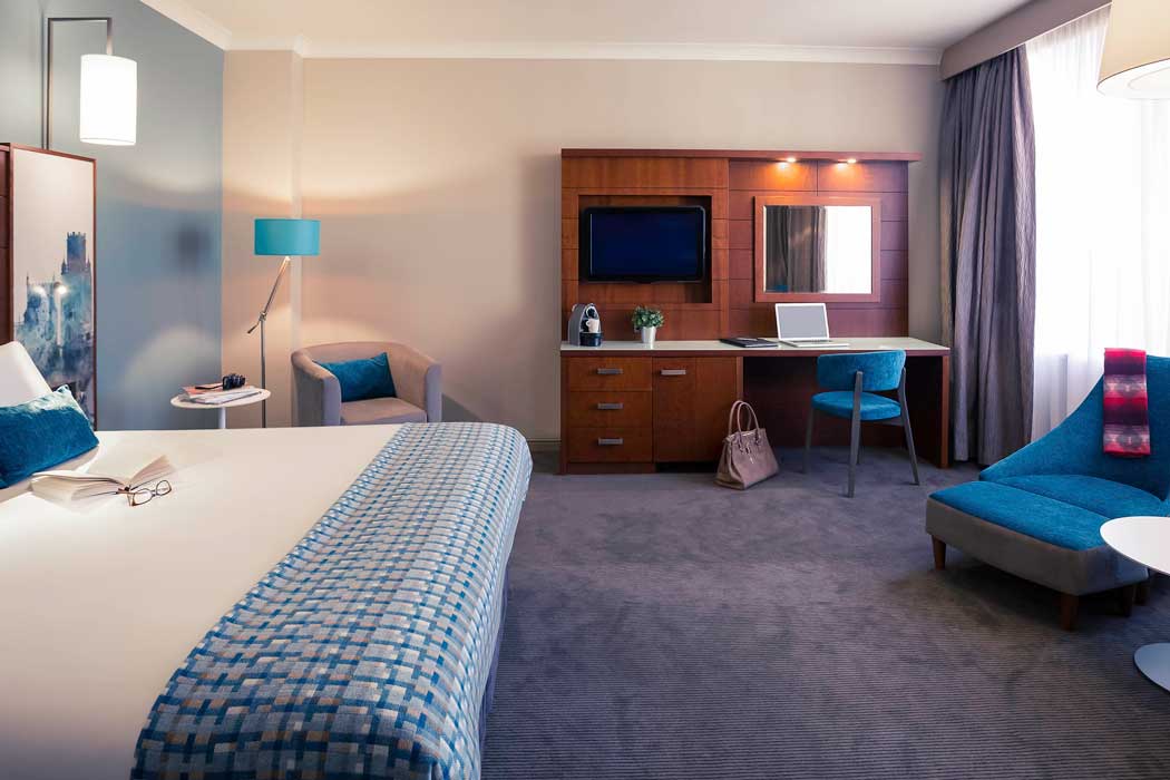 A guest room at the Mercure Bristol Holland House hotel. (Photo: ALL – Accor Live Limitless)