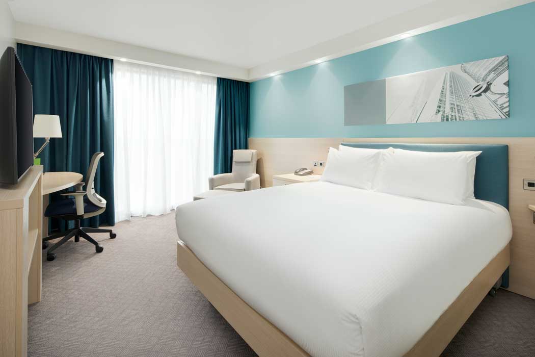 A guest room at the Hampton by Hilton London Docklands. (Photo © 2020 Hilton)