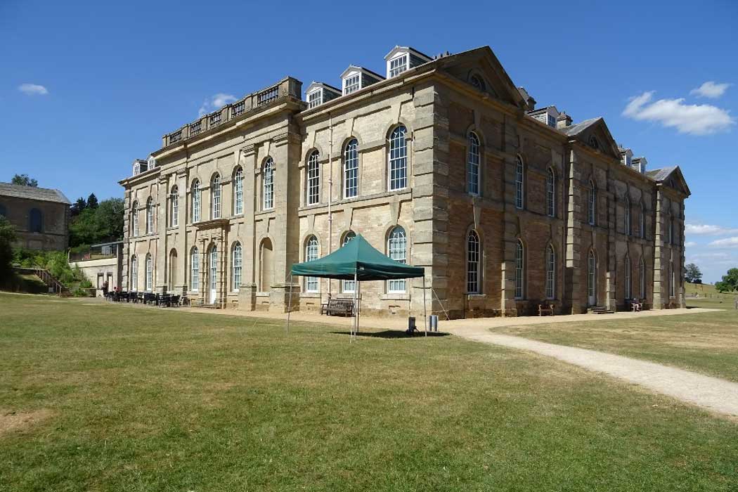 Compton Verney Art Gallery and Park is an art gallery in an 18th-century mansion in the countryside, which is around a 15-minute drive from Leamington Spa, Warwick and Stratford-upon-Avon. (Photo: Philip Halling [CC BY-SA 2.0])