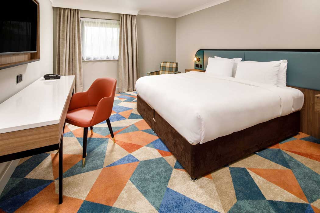 A King guest room at the Delta Hotels by Marriott Warwick hotel. (Photo: Marriott)