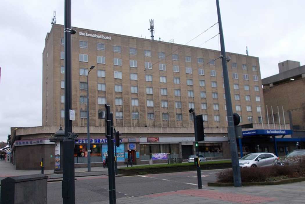 The Bradford Hotel may not be the most attractive building but its city centre location is very convenient. (Photo: Betty Longbottom [CC BY-SA 2.0])